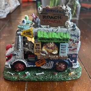 Lemax Spooky Town Roach Coach